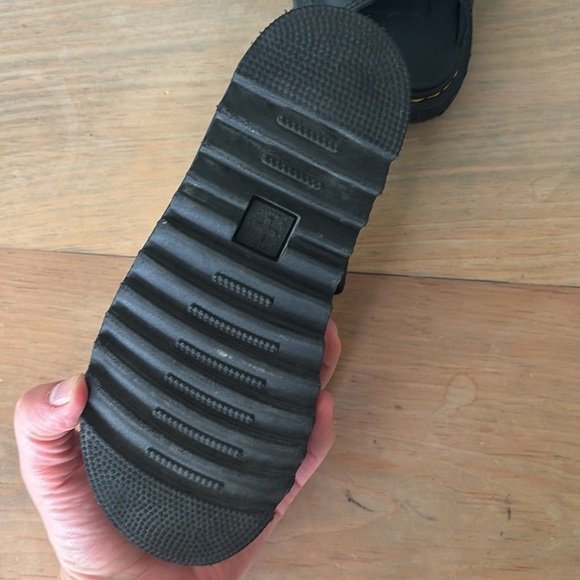 Dr. Martens Vossie Junior Sandals – Kids Size 2 (EU 33) - Picture 5 of 7